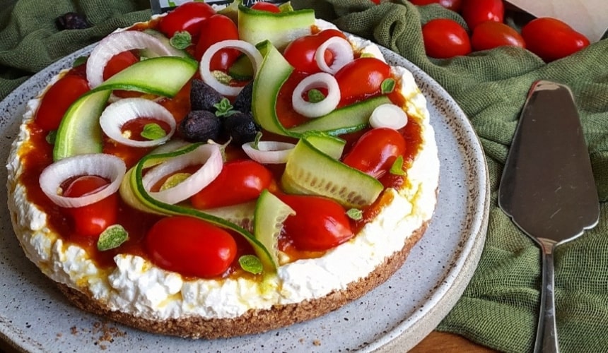 Salziger Käsekuchen mit Paprika-Chutney