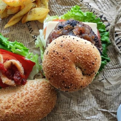 2 Rezepte Burger mit Chutney-Saucen